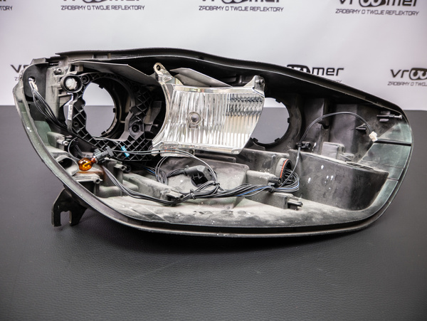 Prawy Reflektor Lampa Audi A6 C7 4G0