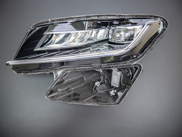 Lewy Reflektor Lampa Skoda Kodiaq